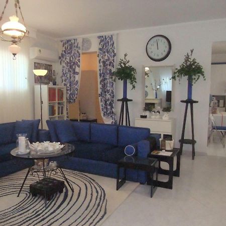 A Majestic Elegant House With A Garden Apartment Peraía Екстериор снимка