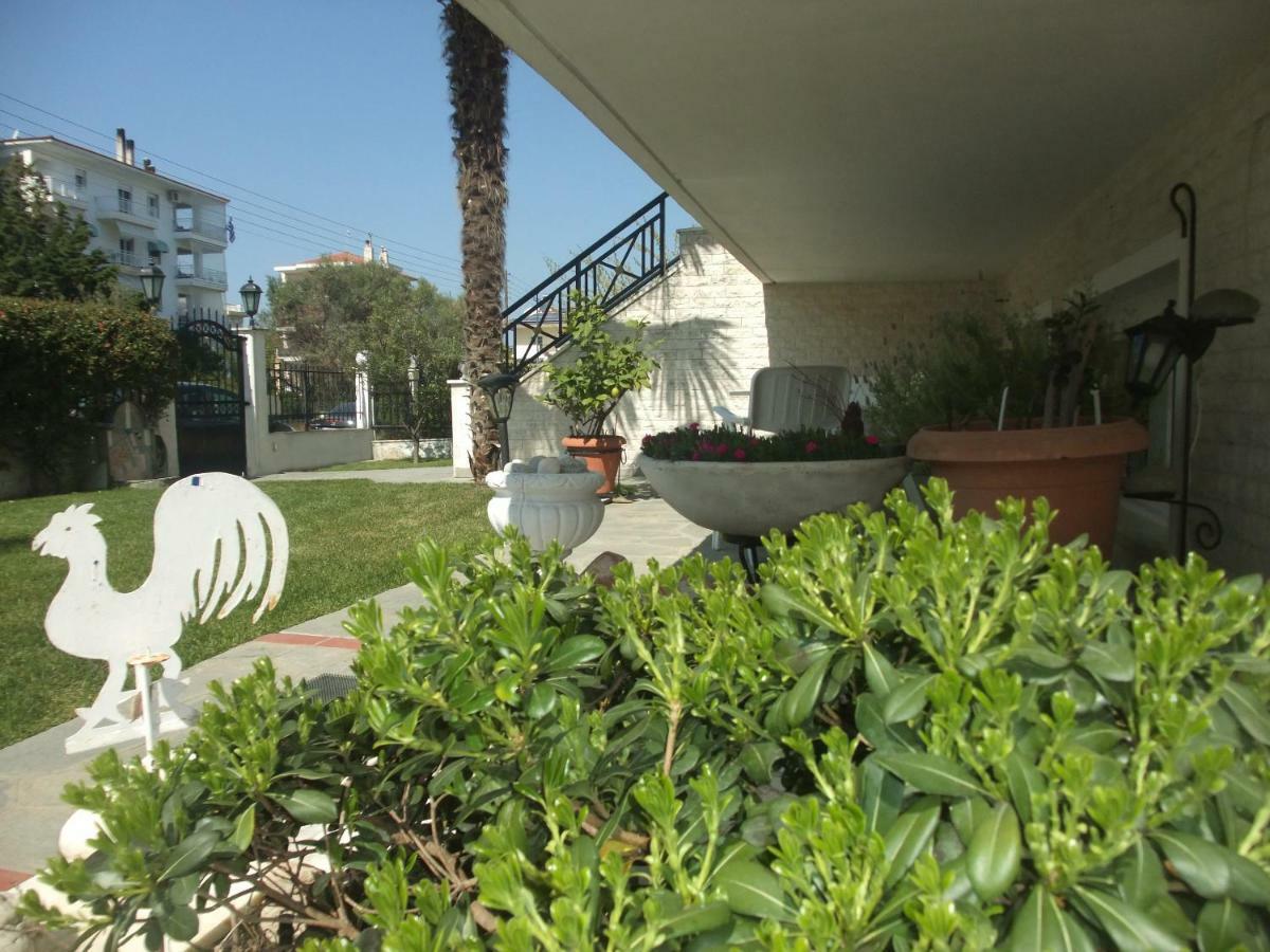A Majestic Elegant House With A Garden Apartment Peraía Екстериор снимка